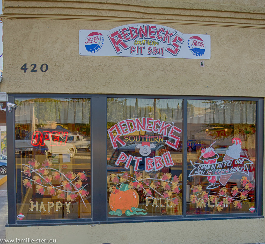 Rdeneck's Pit BBQ