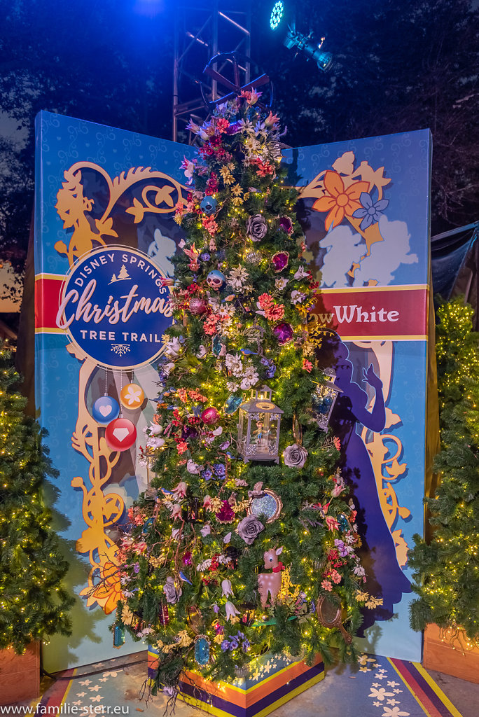 Snow White Christmas Tree
