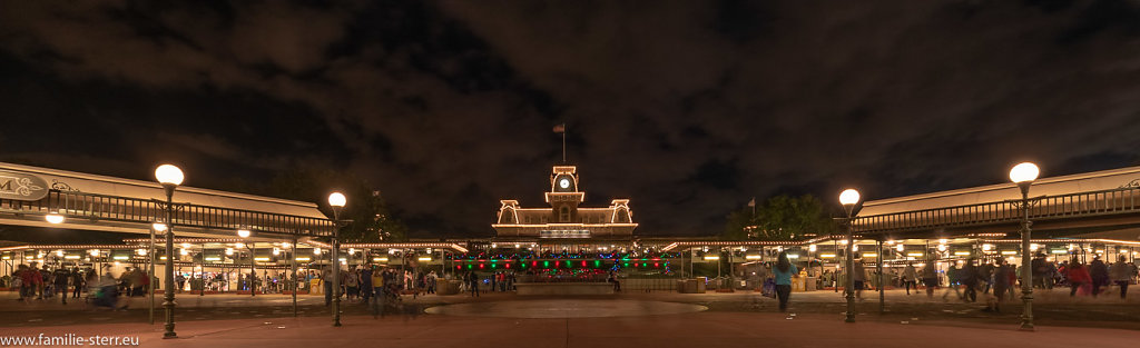 Magic-Kingdom-2018-12-26-285-HDR.jpg